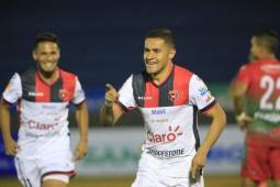 Roger Rojas, Luis Garrido, Álex López y Jerry Bengtson estarán con Alajuelense y Saprissa respectivamente en la cuadrangular final de Costa Rica. (Foto: La Nación)