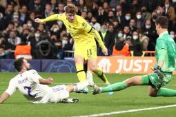 Timo Werner le da baile a la defensa del Real Madrid y le anota el 3-0 en el Bernabéu