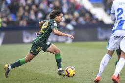 El joven volante y extremo es una de las promesas en el fútbol europeo / Agencias