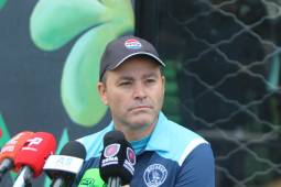 Javier López Entrenador de MotaguaKevin Güity Jugador del Olimpia