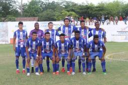 Plantilla del Victoria que saltó titular ante Génesis FC el pasado domingo 23 de mayo.