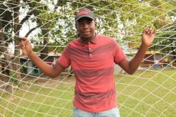 Ángel Zapata, el guardameta (1.92) de Corozal procedente de las Fuerzas Básicas del Sauce.