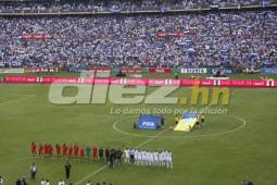 El 16 de octubre de 2012, ante un marco impresionante, Honduras le recetó 8-1 a Canadá en el estadio Olímpico y clasificó al hexagonal.