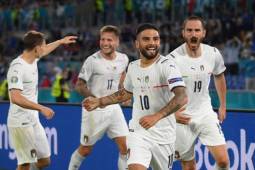 Lorenzo Insigne cerró la goleada de Italia ante Turquía en el estadio Olímpico de Roma.