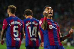 Raphinha celebrando el único tanto con que el Barcelona venció a Las Palmas en el Olímpico Lluís Companys.