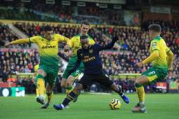 Enfrentamiento entre el Arsenal y Norwinch esta tarde en Inglaterra por la Premier League.