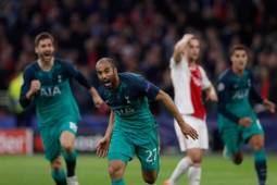 Tottenham's Brazilian forward Lucas celebrates after scoring a goal during the UEFA Champions League semi-final second leg football match between Ajax Amsterdam and Tottenham Hotspur at the Johan Cruyff Arena, in Amsterdam, on May 8, 2019. (Photo by Adrian DENNIS / AFP)