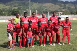Parte de la plantilla de Real Sociedad que saltó de titular ante Honduras Progreso en la jornada 6. Foto: Edgar Witty