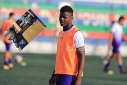 Pupita durante el entrenamiento de Real de Minas este miércoles en Tegucigalpa. Foto: Ronal Aceituno.