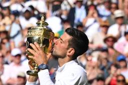 Djokovic vence a Kyrgios y gana su séptimo Wimbledon por cuarta ocasión consecutiva