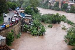 En Tegucigalpa se han visto damnificadas cientos de personas. Foto: Emilio Flores.