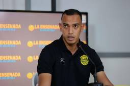 El defensor del Real España, Devron García, asegura que la máquina va sí o sí por el triunfo. FOTO: Joseph Amaya.