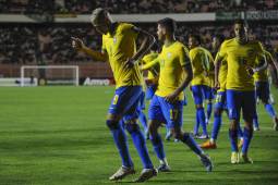 Brazil's Richarlison celebrates after scoring against Bolivia during their South American qualification football match for the FIFA World Cup Qatar 2022 at the Hernando Siles stadium in La Paz on March 29, 2022. (Photo by Jorge Bernal / AFP)