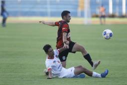 Lone FC ante Villanueva en uno de sus juegos en la Liga de Ascenso de Honduras.