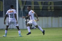 Platense se resiste al descenso y logra triunfo de oro ante Marathón en el Estadio Excélsior