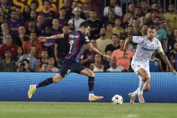 Barcelona receta tremenda paliza al Viktoria Plze de la mano de Robert Lewandowski, que pone a soñar al Camp Nou