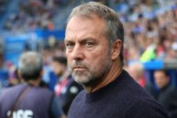 Hansi Flick no perdona a nadie: llegó tarde a la charla previa y fue “borrado” del Barcelona