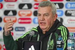 Javier Aguirre sale al paso y se pronuncia sobre el escándalo en la selección de México: El que no venga, no va al Mundial