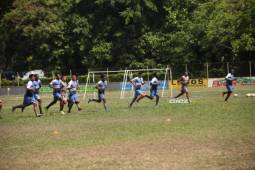 Plantilla del Vida durante el entrenamiento de esta mañana en el Campo Atlántida. Foto: Edgar Witty