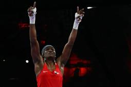 La panameña Atheyna Bibeichi Bylon derrotó a la polaca Elzbieta Wojcik en los cuartos de final del peso pesado del boxeo en París 2024.