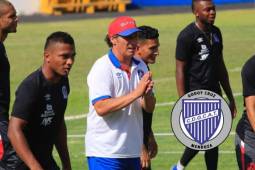 El timonel aclaró sus vínculos con Godoy Cruz ante la prensa hondureña. Su intención es quedarse. Foto: Ronal Aceituno.