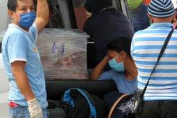 Enfermero de hospital de Guayaquil contó detalles de la pesadilla que vive Ecuador por la pandemia de coronavirus. Foto AFP