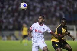 Bryan Beckeles es otro de los jugadores históricos en estar presente en los dos tetracampeonatos con el león.