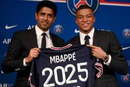 Mbappé tiene contrato con el PSG hasta junio del 2025 y todavía no activó la cláusula para renovar hasta 2025.