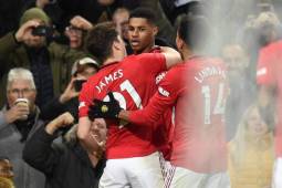 Manchester United celebra una de sus anotaciones ante el Tottenham. Foto AFP
