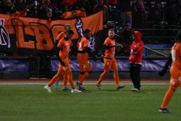 El conjunto salvadoreño celebrando una de sus anotaciones ante el Olimpia en Nueva York.