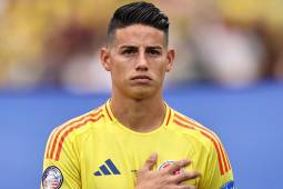 “Nunca ficharíamos a James Rodríguez, tiene 33 años y nunca jugó más de 12 partidos en los últimos años”