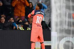 Exhibición de Lamine y Barcelona cumple derrotando al Elche para continuar en la cima