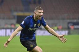 Edin Dzeko le dio los tres puntos al Inter de Milán con un tanto en el último suspiro.