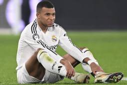 Kylian Mbappé se perderá el duelo del Real Madrid frente al Betis por una lesión en la rodilla izquierda.