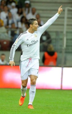 Real Madrid pierde ante la Fiorentina en el debut de Keylor Navas.