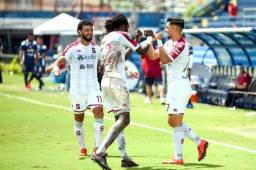 El Saprissa humilló al Cartaginés de Hernán Medford por las semifinales del torneo de Costa Rica.