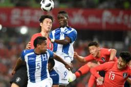 Román Rubilio Castillo fue titular ante la selección de Corea del Sur.