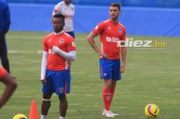 El volante argentino fue perdiendo protagonismo en el torneo, en el duelo de ida entró en la segunda parte. Foto: Ronal Aceituno