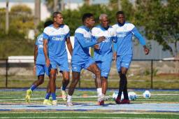 La Selección de Honduras viajará este miércoles a Bermudas para concentrarse de cara al duelo del viernes. Foto: Mauricio Ayala.