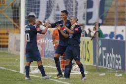 Motagua retoma la senda del triunfo al arrollar a la UPNFM con doblete de Roberto Moreira.