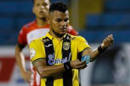 El volante Mario Martínez reaccionó a las fuertes críticas que le hacen los aficionados y medios sobre su bajo rendimiento. Foto Archivo