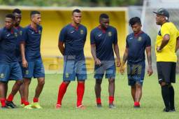 Real España cumple una semana de trabajo bajo el mando de Hernán Medford.