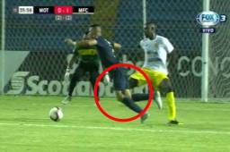 Falta contra Marco Vega y Roberto Moreira anotó desde el punto penal.