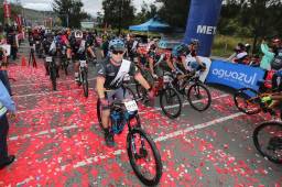 Con el fervor que despierta el deporte de pedal y con una labor solidaria de por medio, Diario El Heraldo llevará a cabo el domingo la décimo segunda edición de la Vuelta Ciclística.