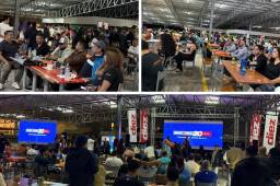 Aficionados capitalinos disfrutaron al máximo el clásico Honduras vs Costa Rica en el estadio virtual Diez