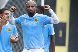 Kevin Álvarez se convierte en una baja sensible en Real España para el torneo Clausura 2022. El futbolista regresó a Suecia para cumplir contrato.