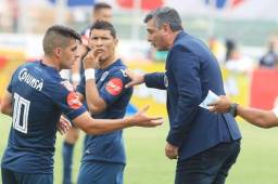 El entrenador del Motagua, Diego Vázquez, denuncia un complot en contra del equipo debido al dominio que ha tenido en el fútbol de Honduras. Fotos DIEZ