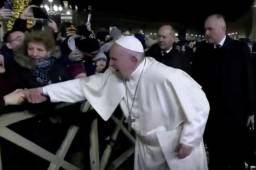 Tras lo ocurrido, en su primera misa del año 2020, el papa Francisco tachó de 'profanación' este miércoles la violencia contra las mujeres.
