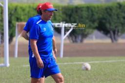 Pedro Troglio espera sacar con su equipo los tres puntos este jueves en Puerto Cortés. Fotos: Ronal Aceituno.