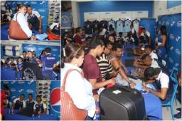 En vísperas del clásico capitalino, los jugadores del Motagua compartieron con su afición un momento agradable, risas, jocosidad y gran ambiente se vivió en la firma de autógrafos.